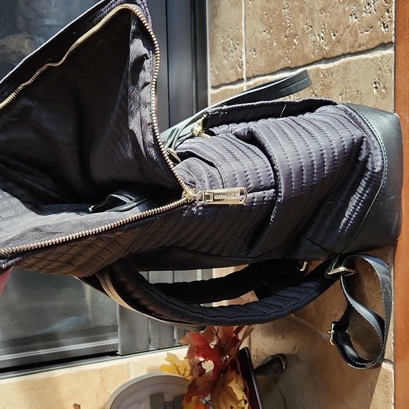 Steve Madden black extra large shoulder bag plus backpack - Picture 8 of 16